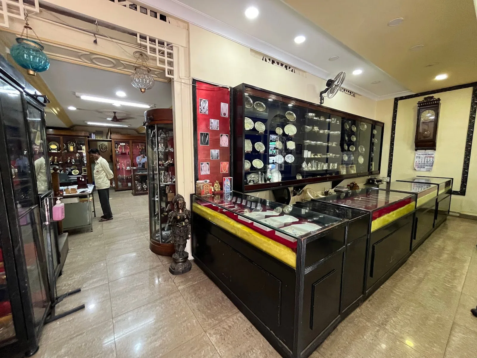 Wittul Shamsett &amp; Sons (Trophy Shop)