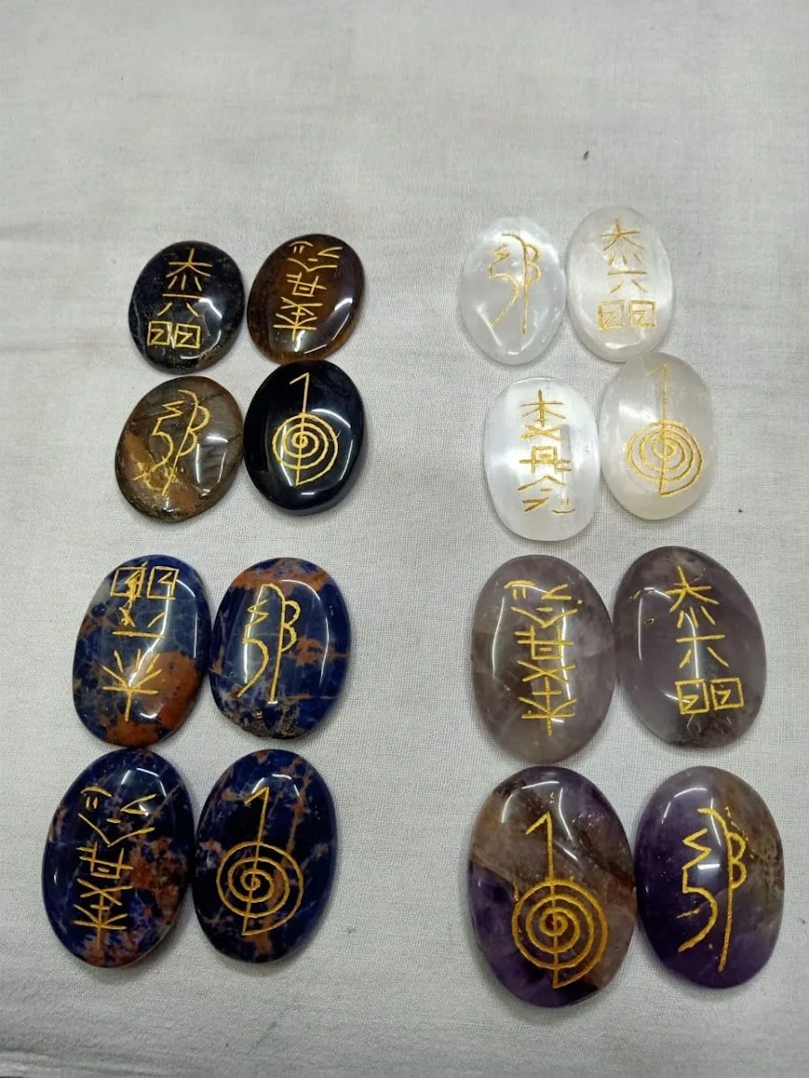 Sara Gems And Crystals