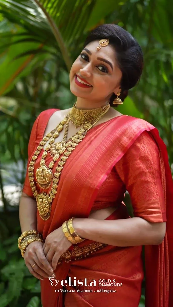 Elista Gold &amp; Diamonds. എലിസ്റ്റ ഗോൾഡ് ആൻഡ് ഡയമണ്ട്സ്
