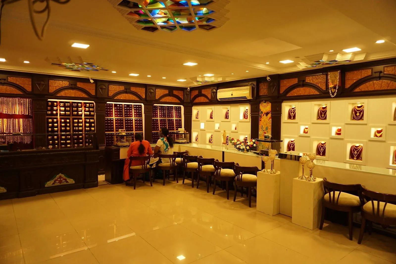 Aiswarya Gold and Diamonds Thrissur | Manufacturing and Wholesale Jewellery