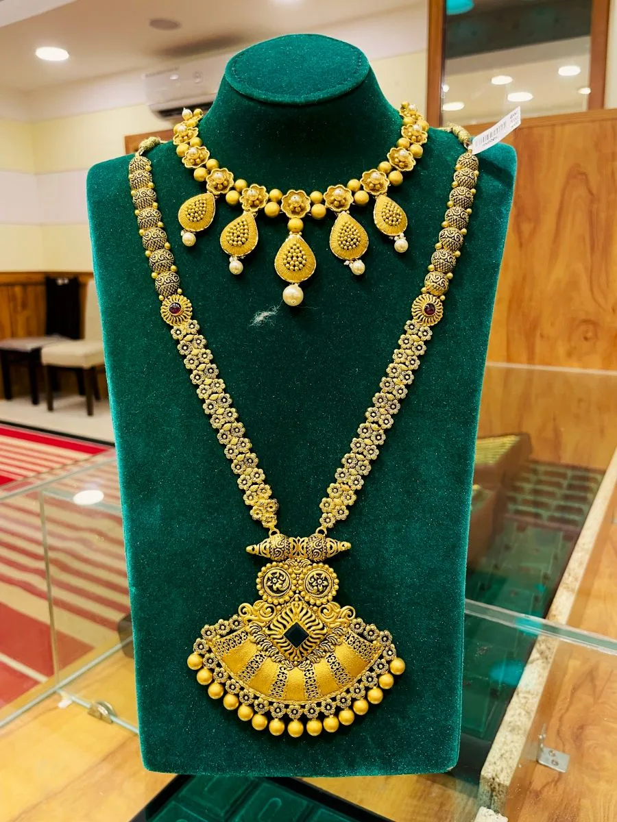 Al Mujeeb Gold &amp; Diamond Wholesale Jewellery - Branch of Al Muqtadir Group