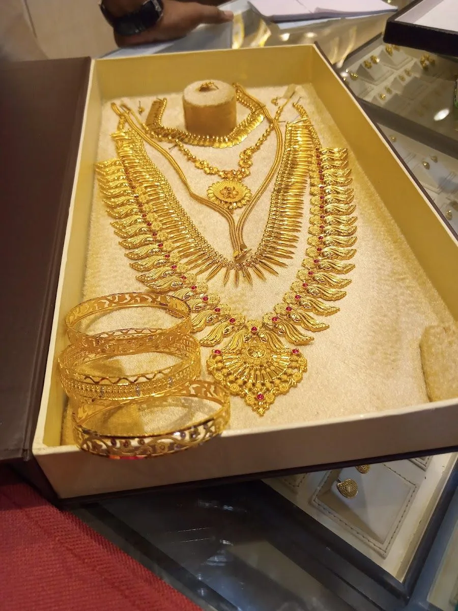 Kerala Manufactures jewellery
