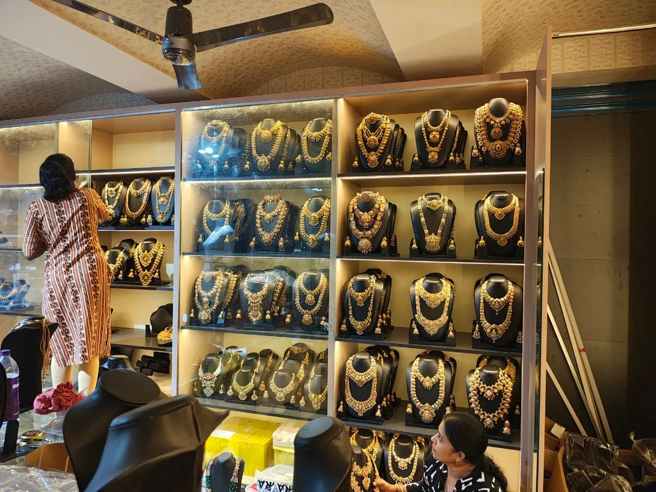 Ash Rental Jewellery