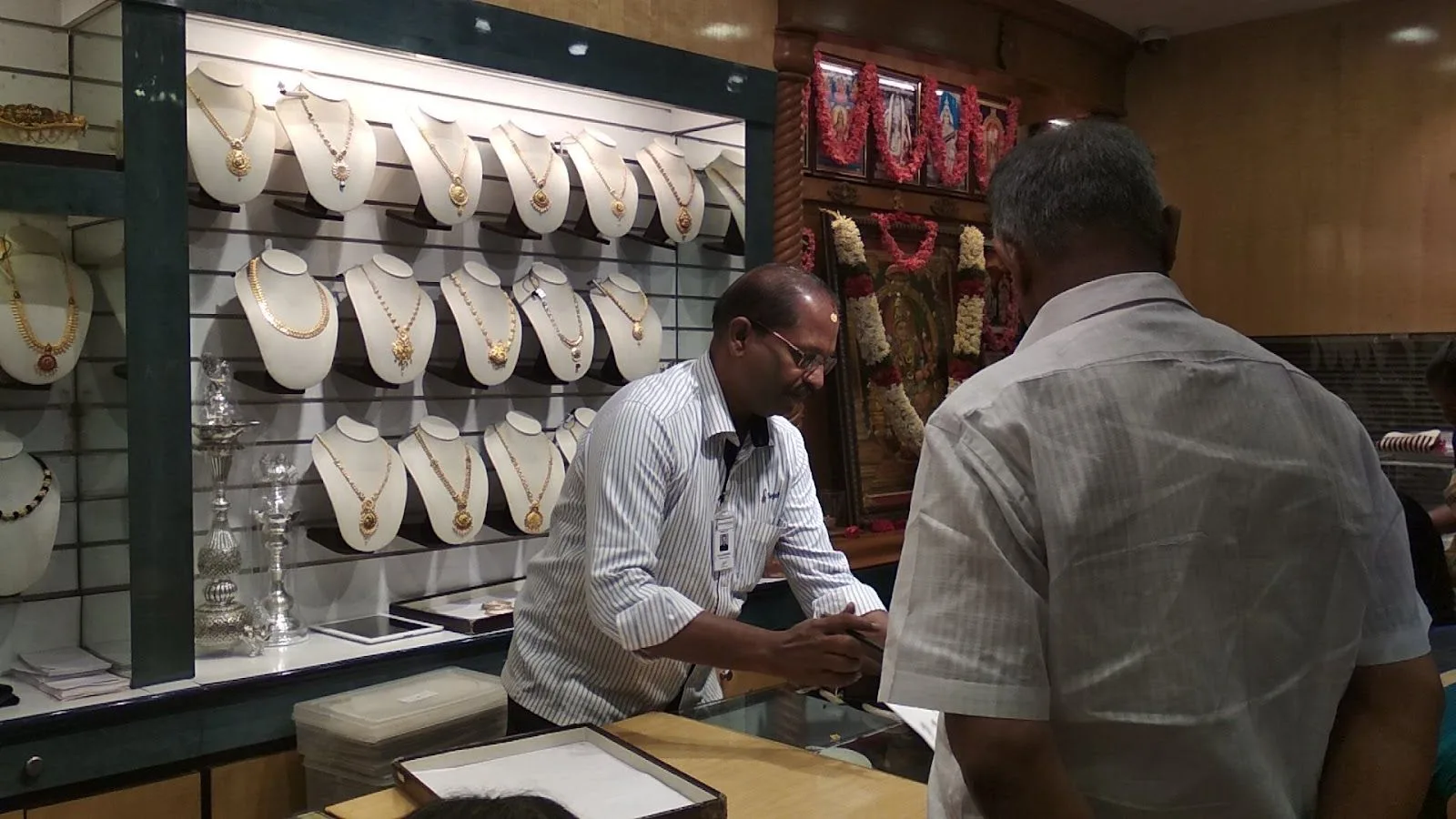 Sumangali Jewellers - Gandhipuram Showroom