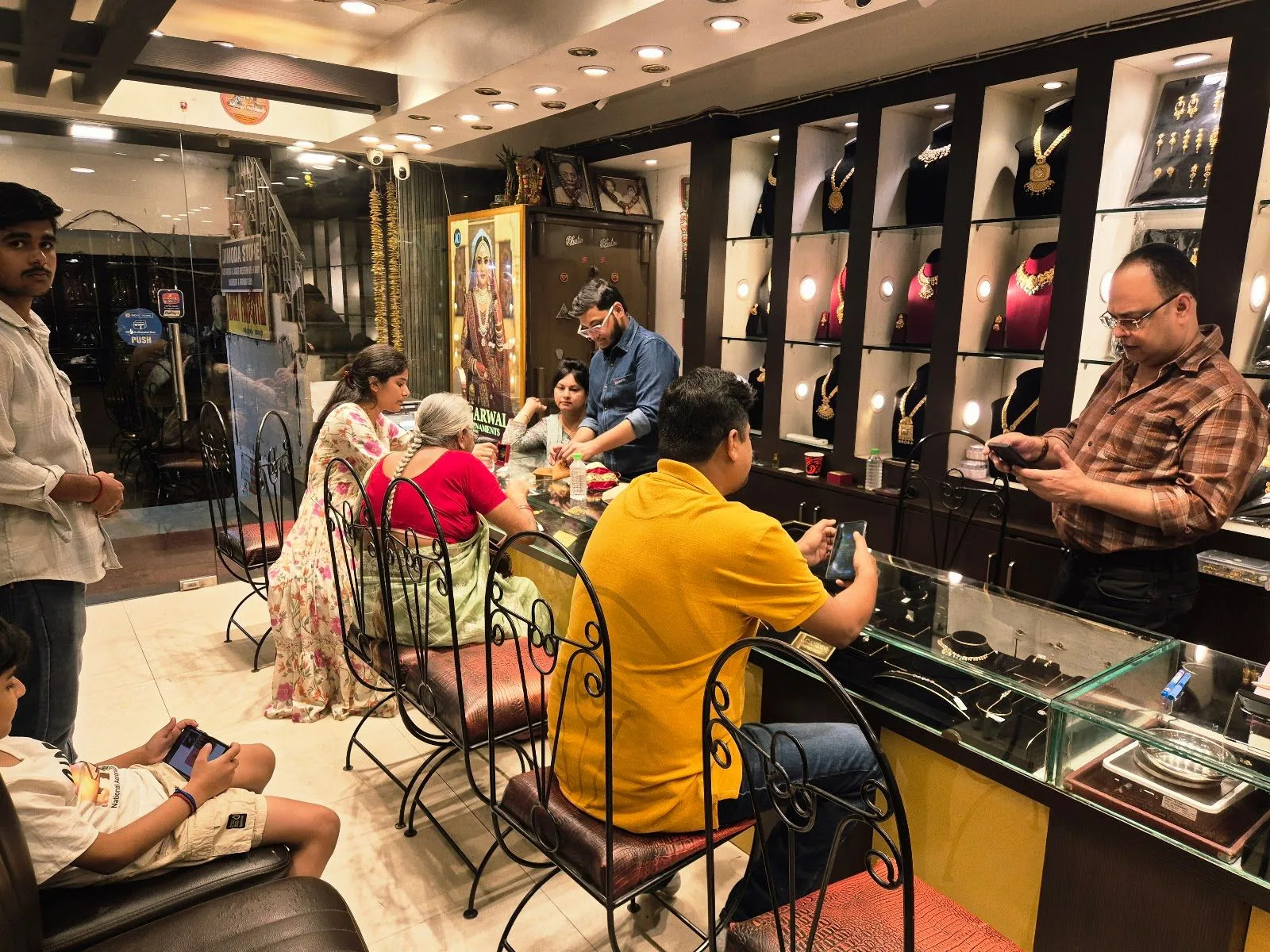Agarwal Ornaments - Best Jewellery Shop in Lucknow