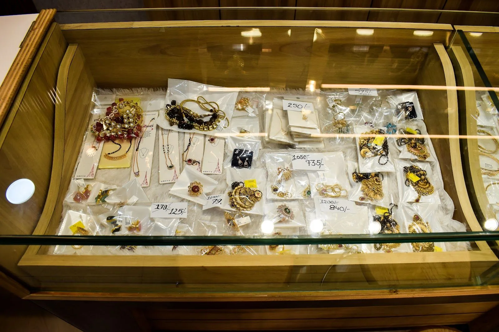 Teerthankar Jewels