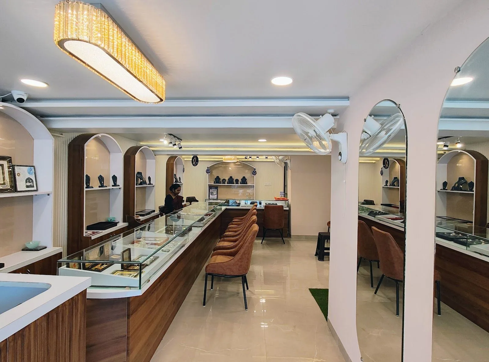 Jasper Jewels | Gole Market, Mahanagar | Best jewellery store