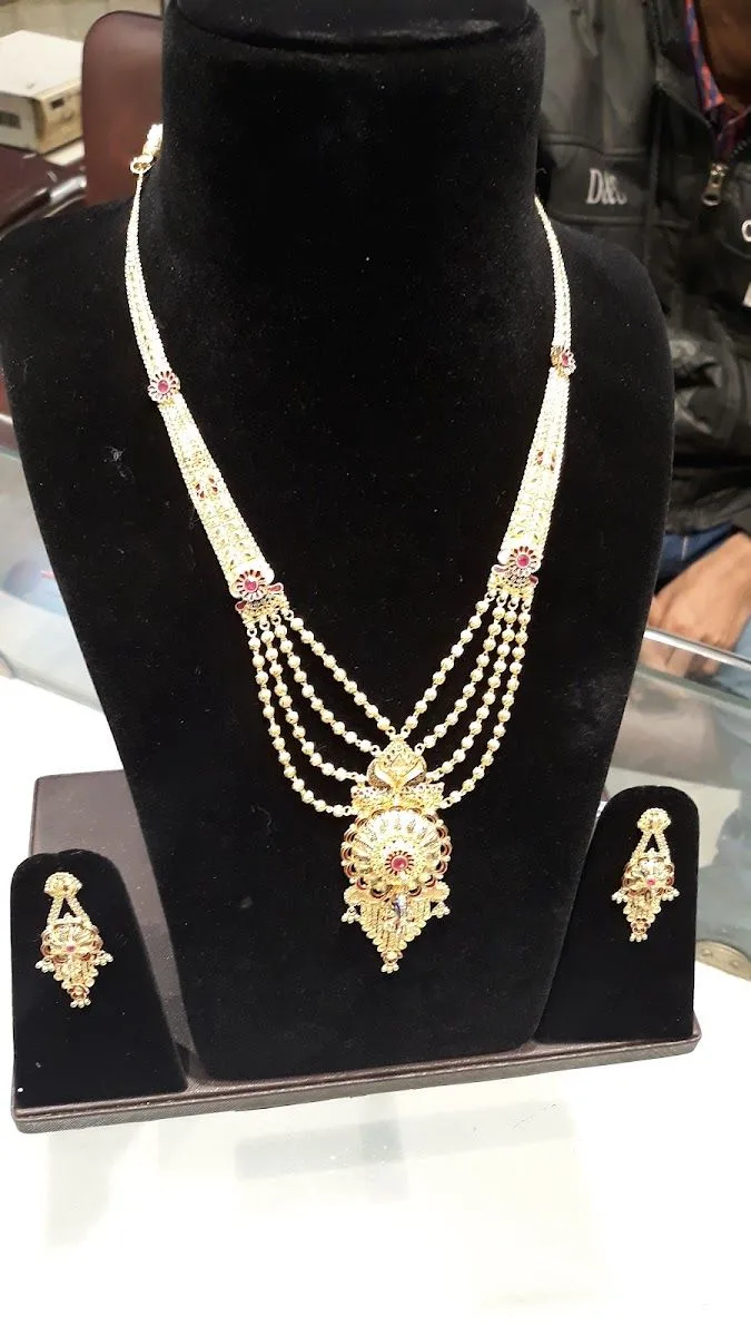 R C JEWELLERS