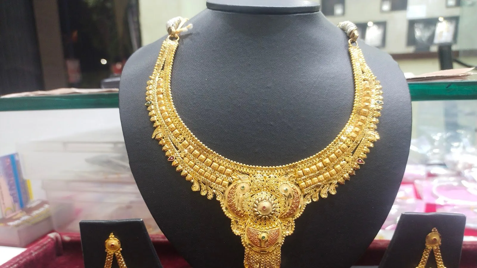 DEV Shree Jwellers- best jewellery shop Nanda nagar indore