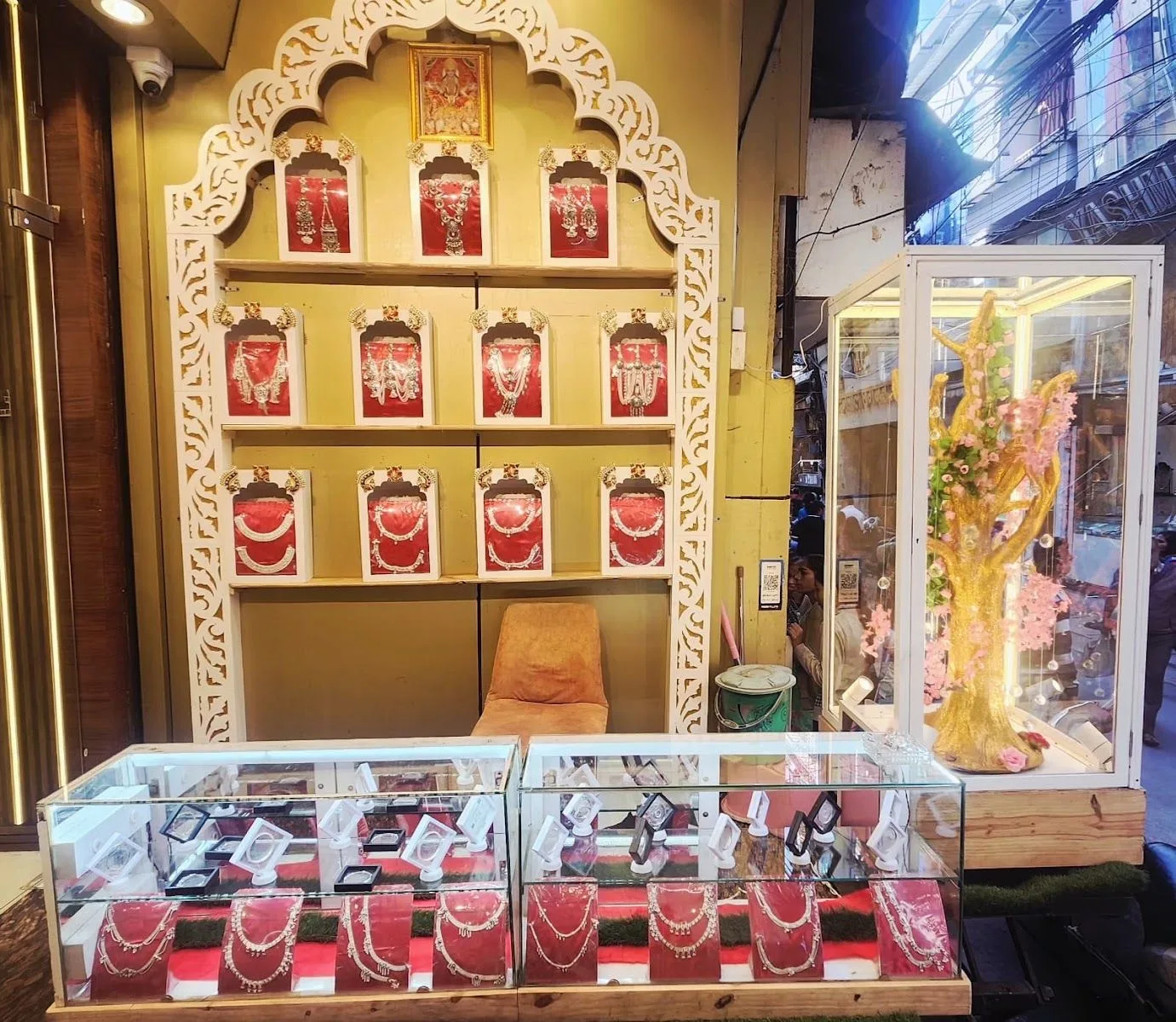 Jewellers Daulal Shobharam Lahoti