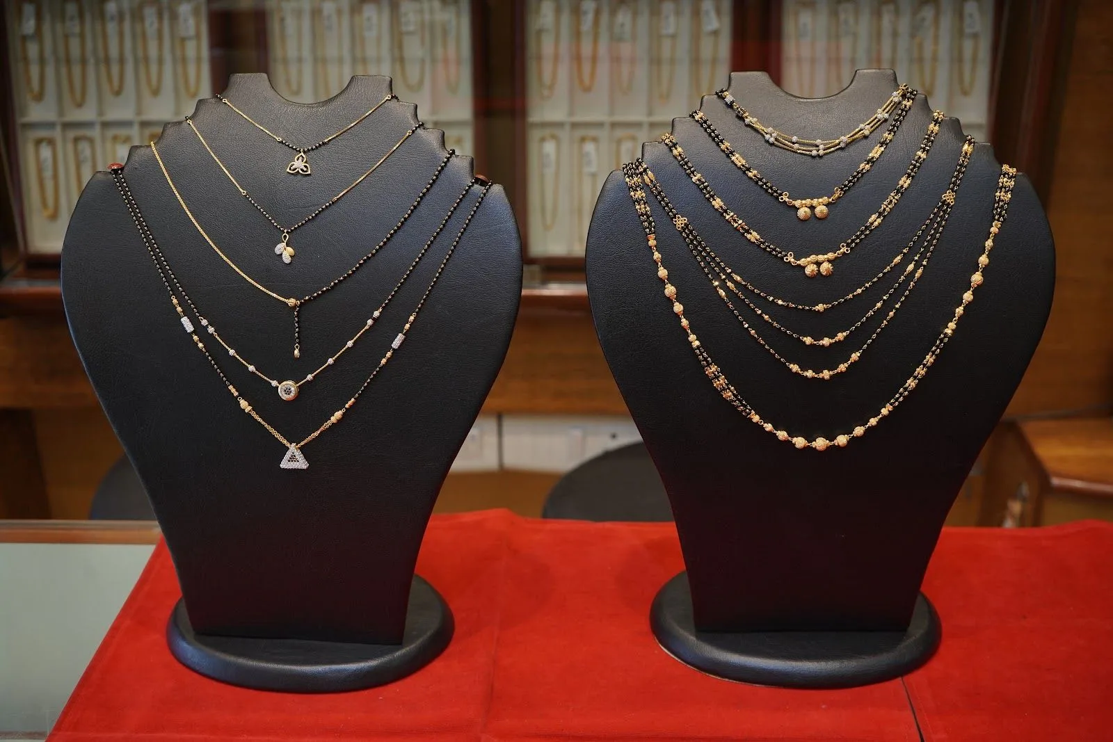 Chakabhai Jewellers - Gold jewellery in Vadodara | Bridal jewellery Vadodara | Best Jewellery Showroom in Vadodara