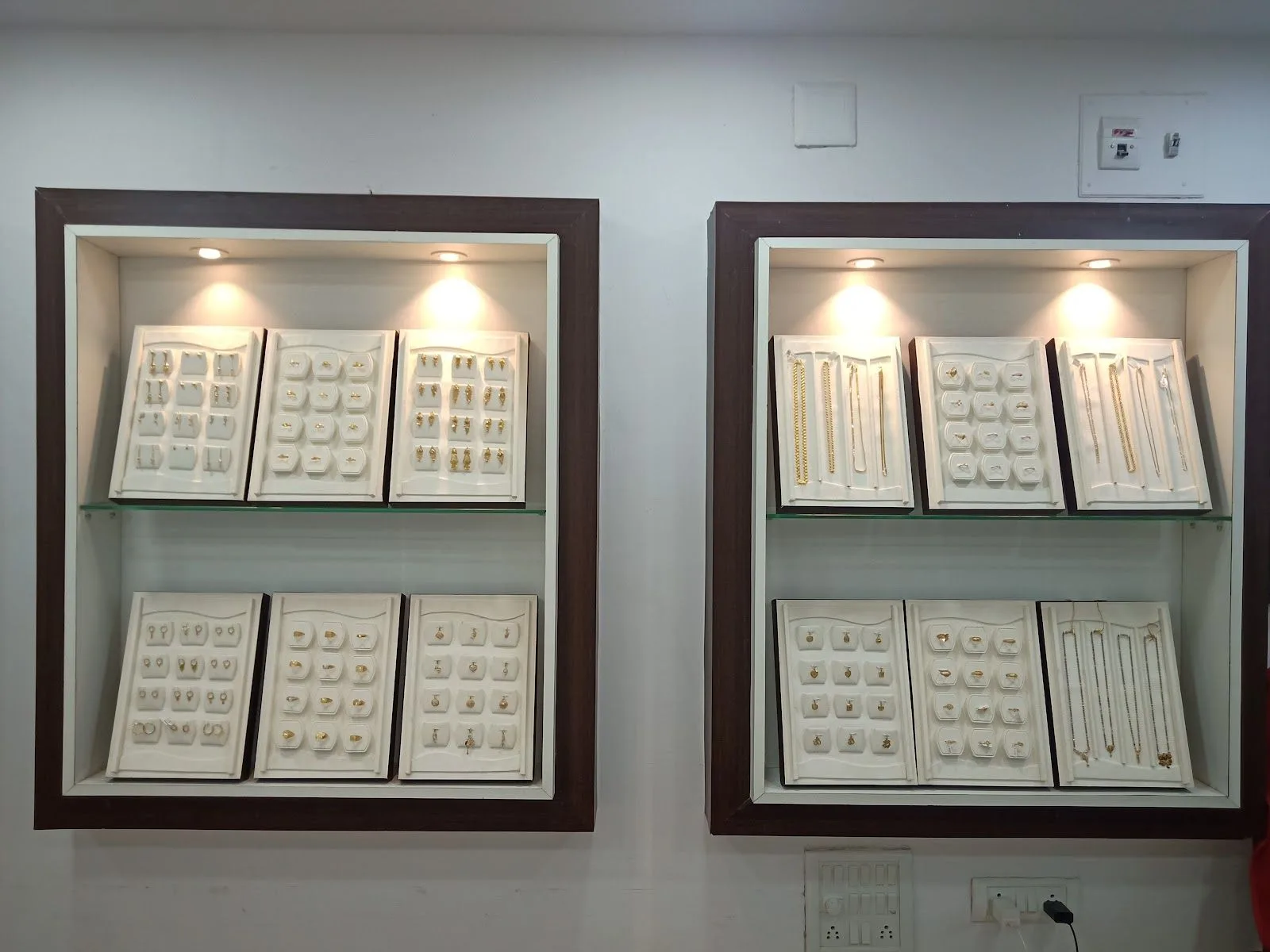 Shubh Jewellers - Best Silver jewellery store.