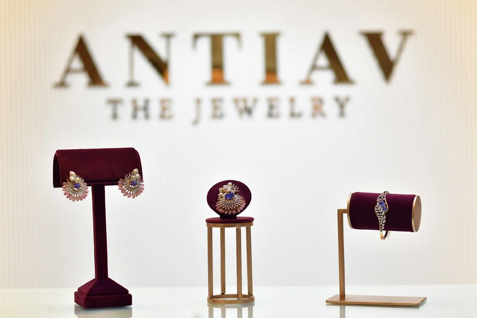 Antiav by Ambajee Jewellers