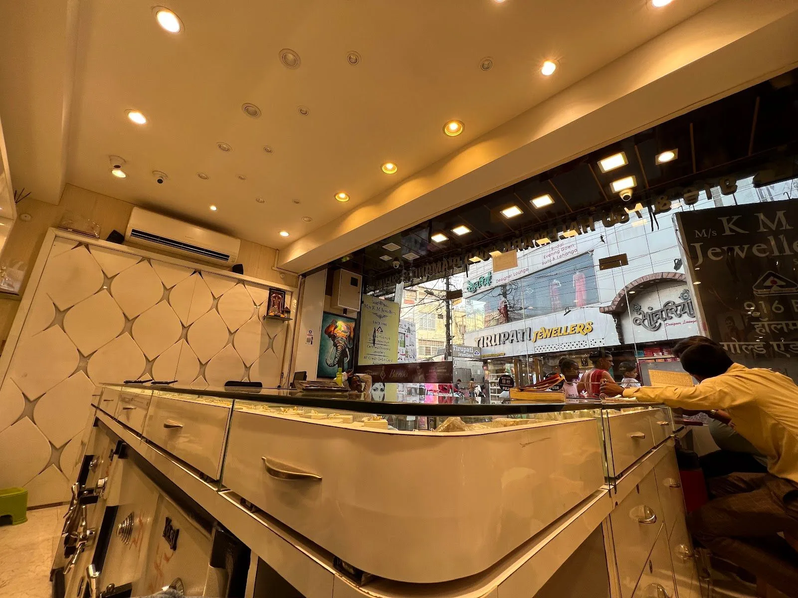 K M Jewellers