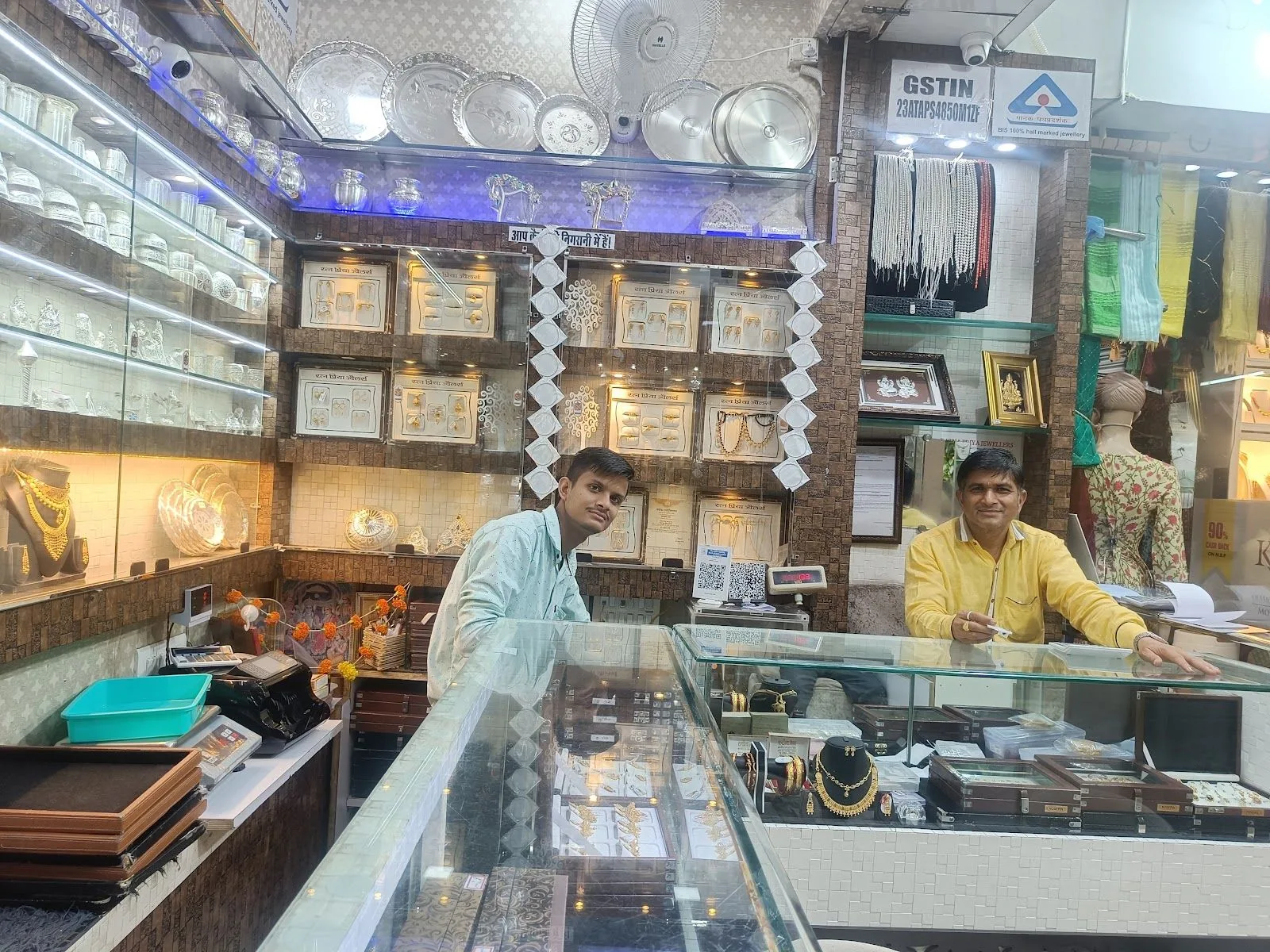 Ratna Priya jewellers