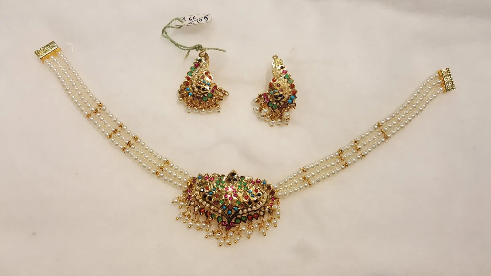 Om Shri Jewellers