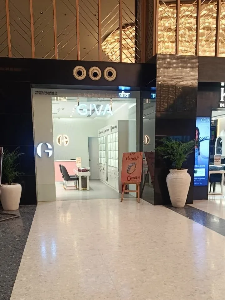 GIVA Silver &amp; Gold Jewellery Store | DB Mall, Bhopal