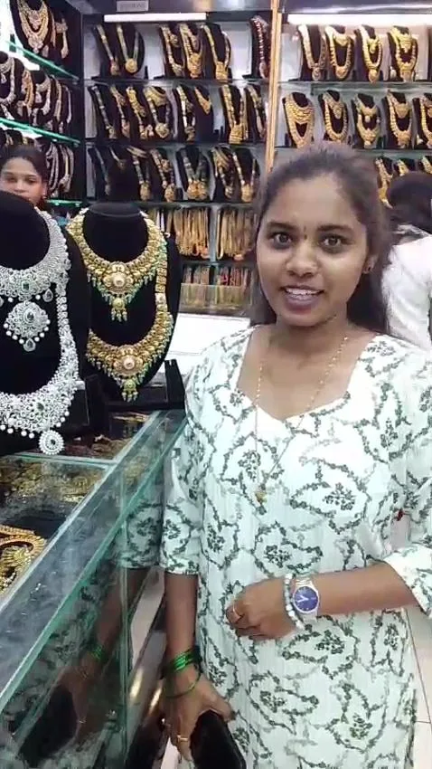 Durga Rentals Jewellery &amp; Outfits
