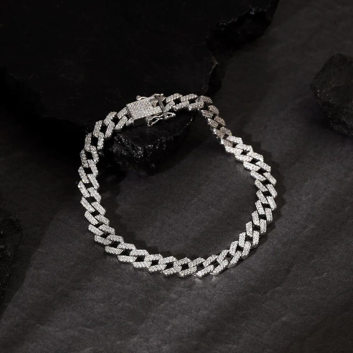 GIVA Silver &amp; Gold Jewellery | Mysore | Lab Grown Diamonds
