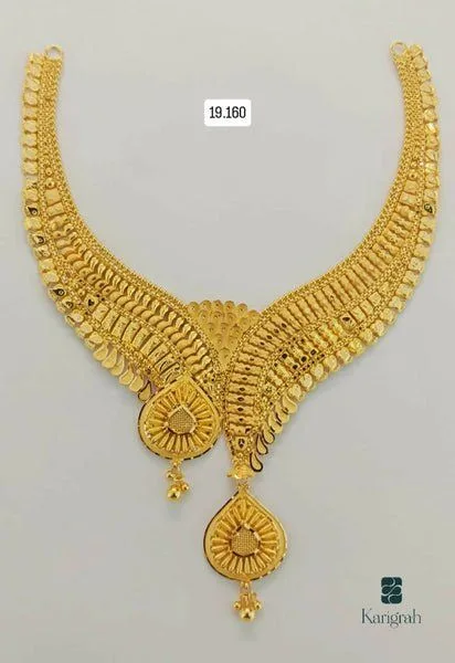 Classic Heritage Gold Necklace with Twin Drop Pendant for Women
