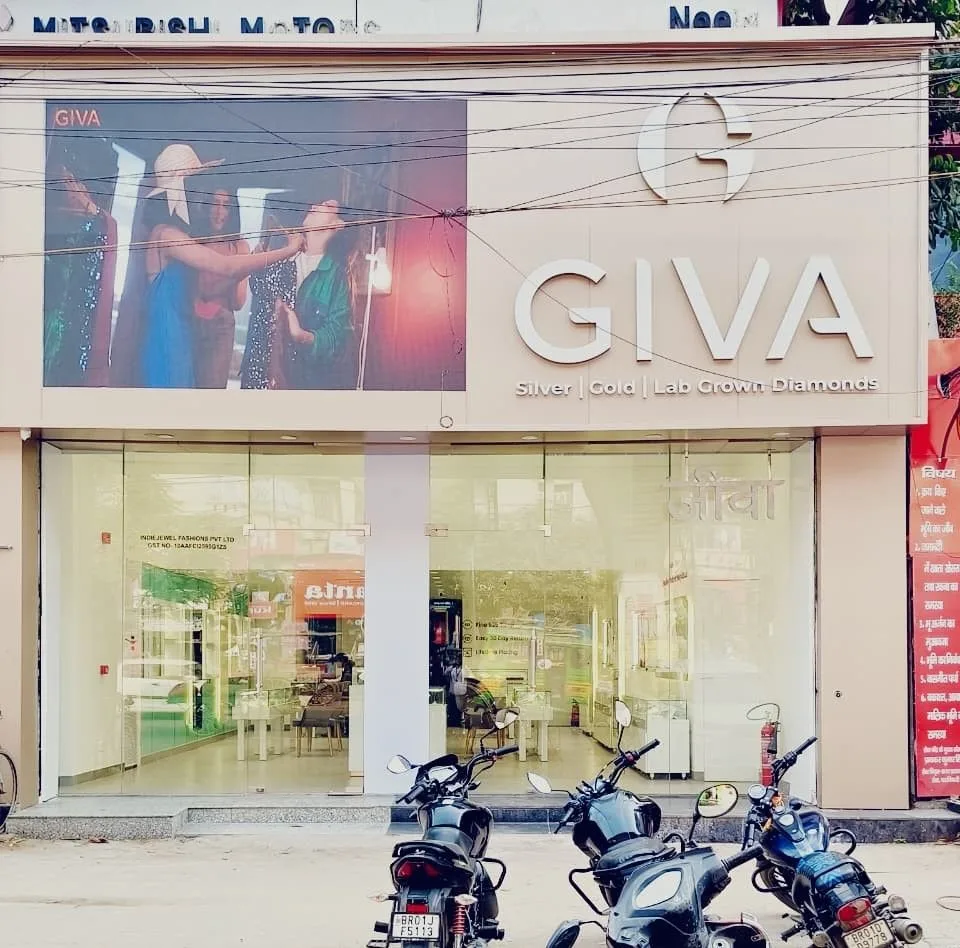 GIVA Silver &amp; Gold Jewellery Store | Raja Bazar, Patna
