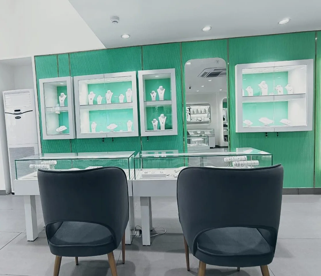GIVA Silver &amp; Gold Jewellery Store | Raja Bazar, Patna