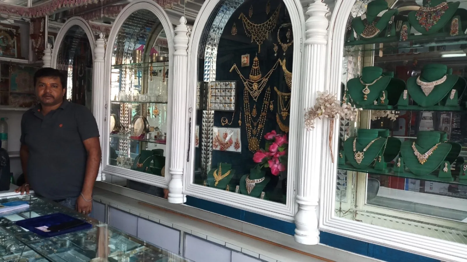 Sri Nand Jewellers