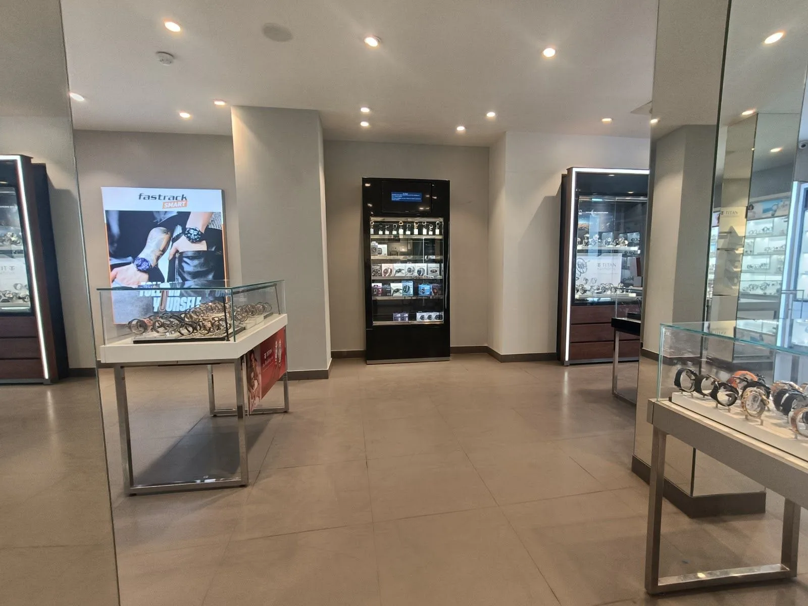 Titan World - Ghrounda, Patna