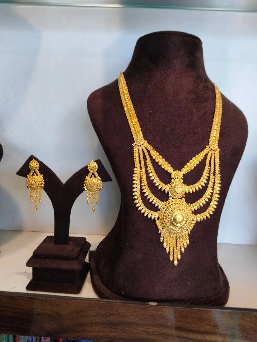 Sri Devi Light Weight Gold Jewellers