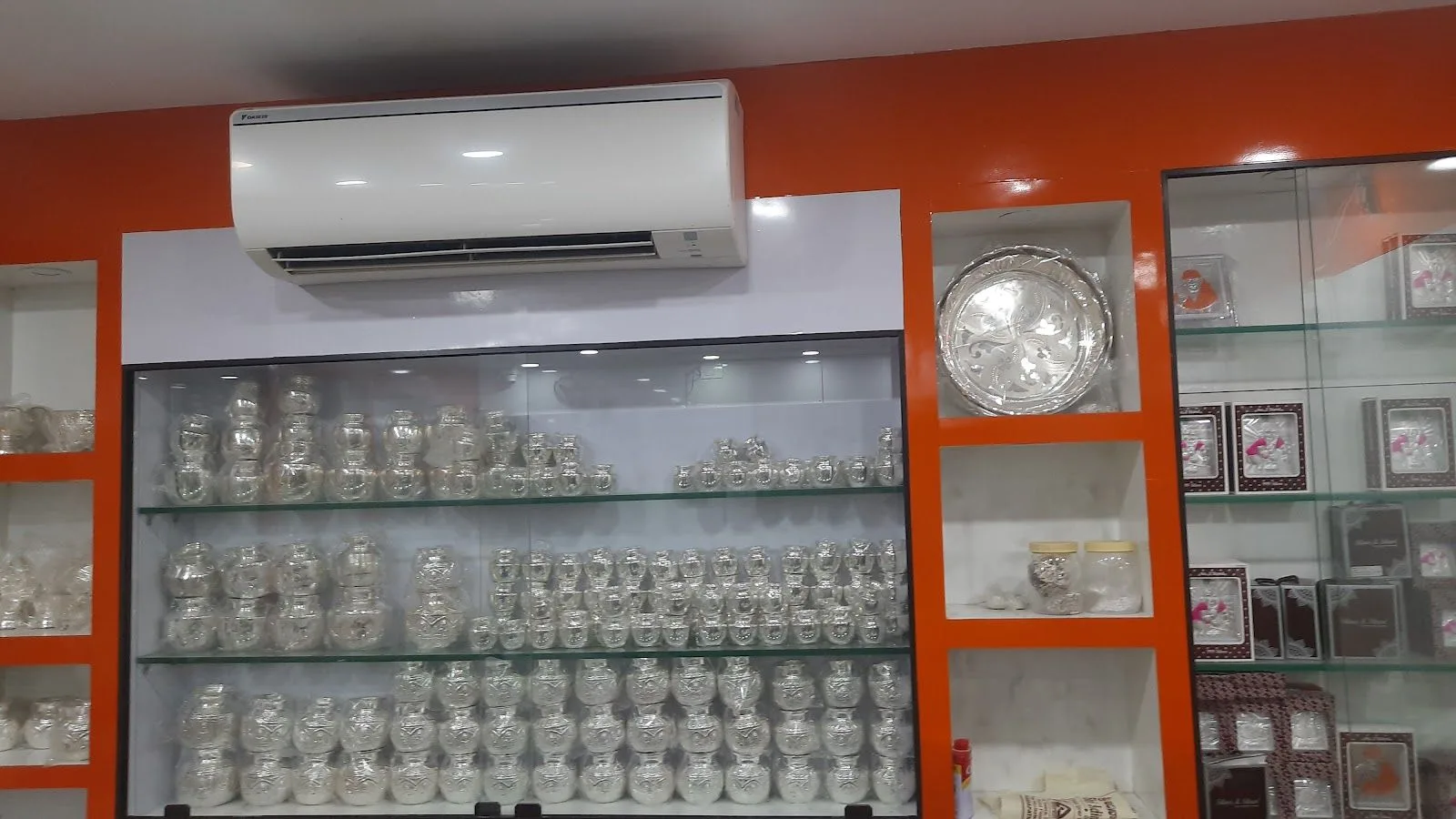 Shri Adinath Jewellers