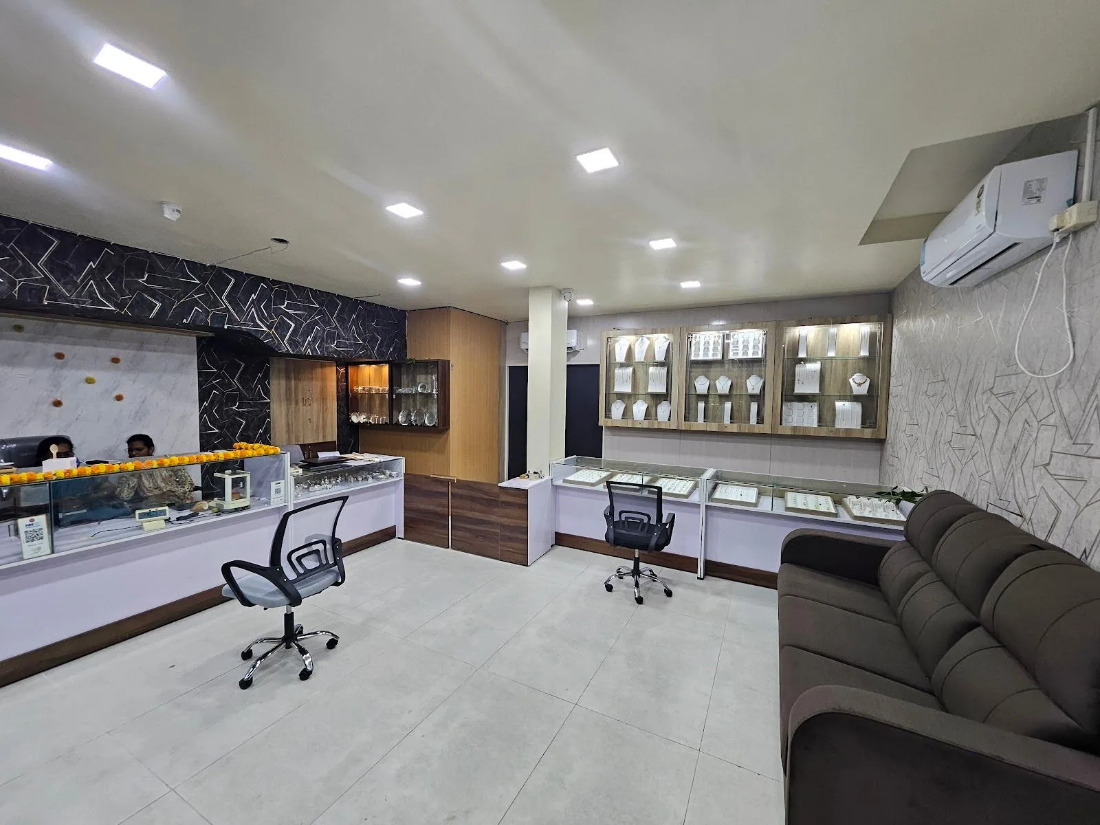 INFI JEWELLERS