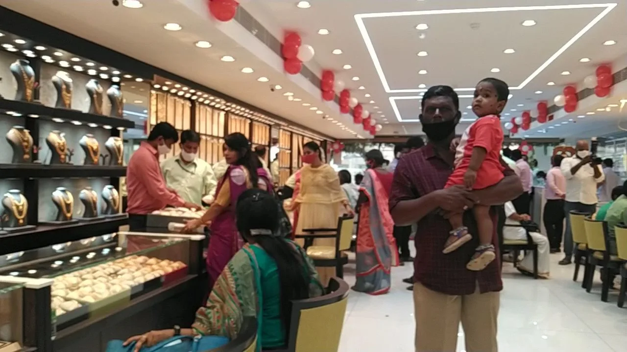 Kalyan Jewellers - Madurai