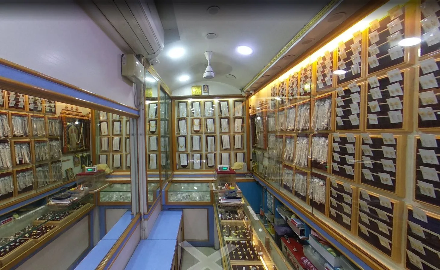 Sri Kamalam Jewellers - Gold and Silver jewellery shop
