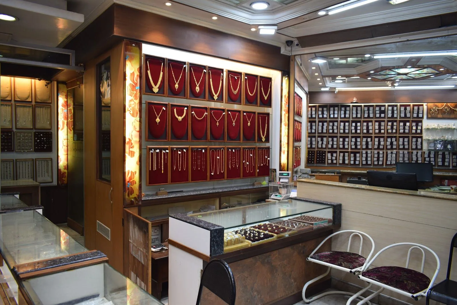 Sri Santha Jewellers