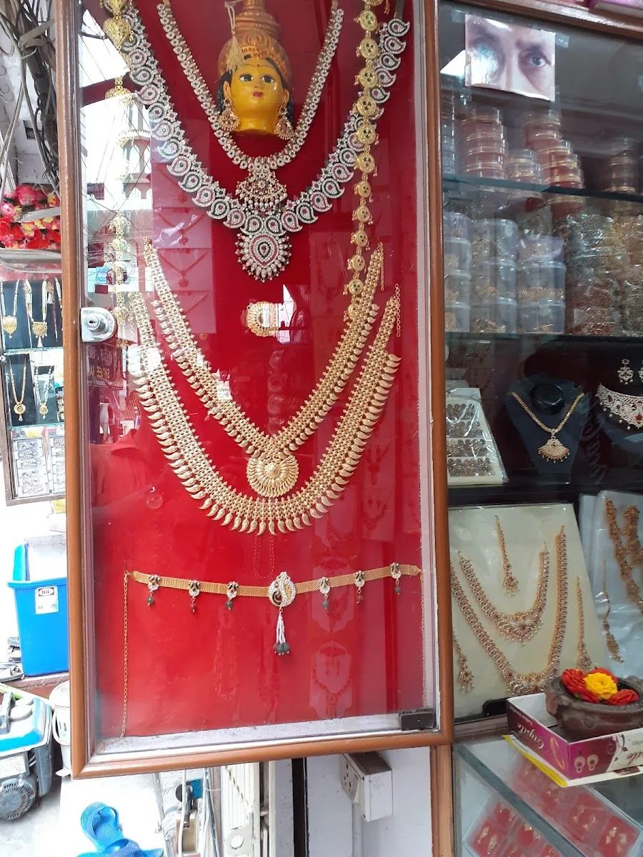 Vasantha Bala impon jewellery &amp; panchaloha jewellery