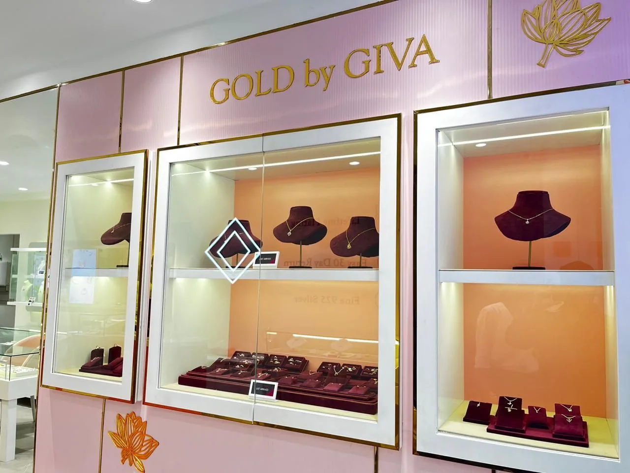 GIVA Silver &amp; Gold Jewellery | Noida - Sector 18 | Lab Grown Diamonds