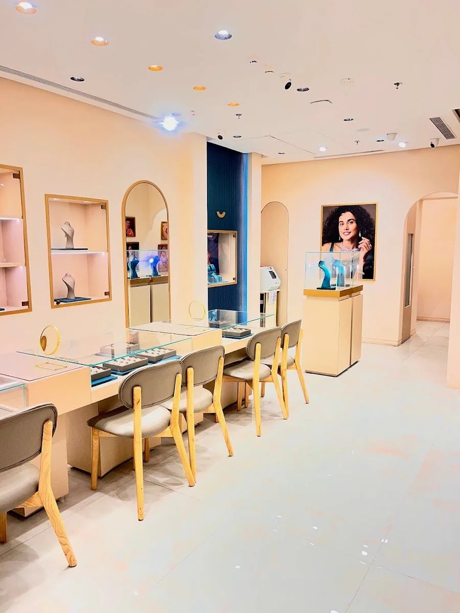 Aukera Lab Grown Diamond Jewellery - Wave One Mall, Noida