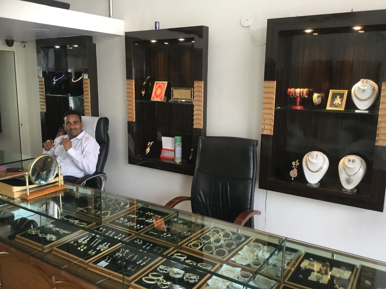JAI SHRI RAM JEWELLERS - Astrologer | Gems | Jewellers In Sec 76 Noida