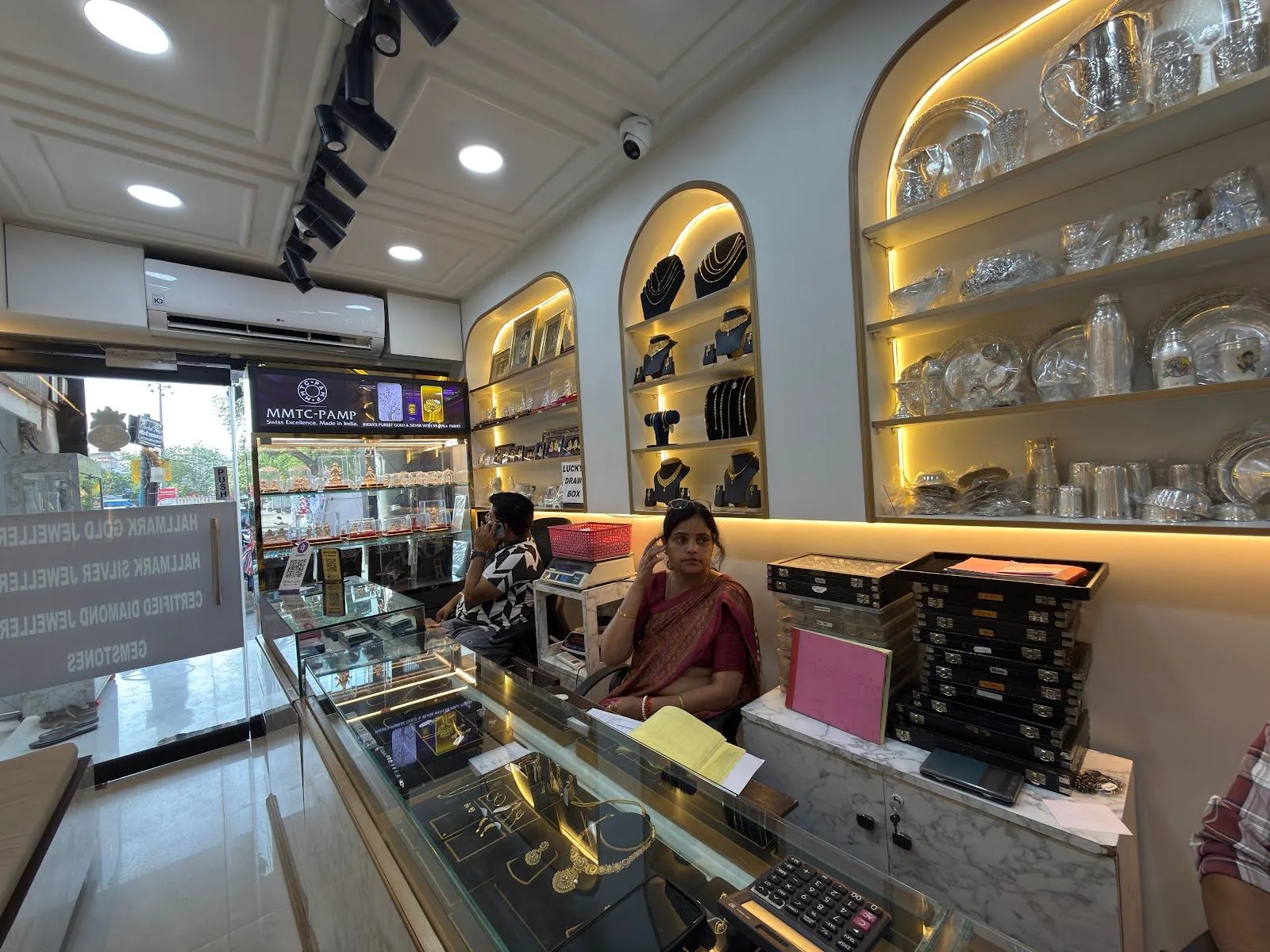 Aashirwad Jewellers - Jewellery Shop in Gurgaon