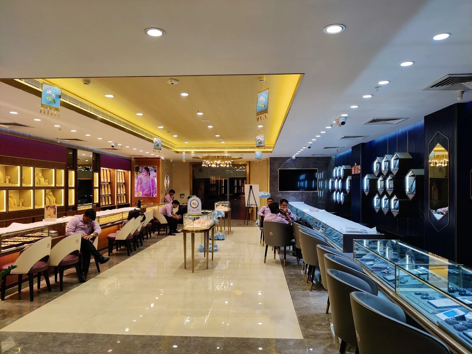 Malabar Gold and Diamonds - MG Road - Gurugram