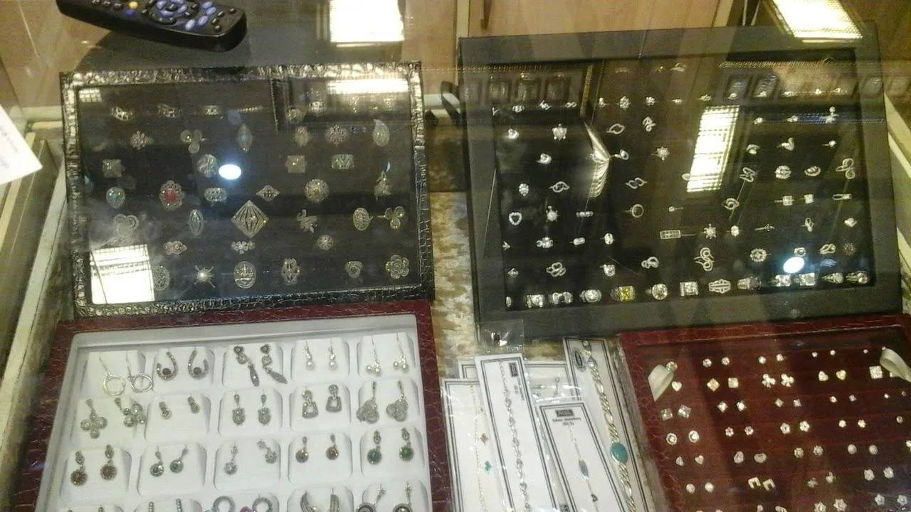 Shri Krishana Mehra Jewellers