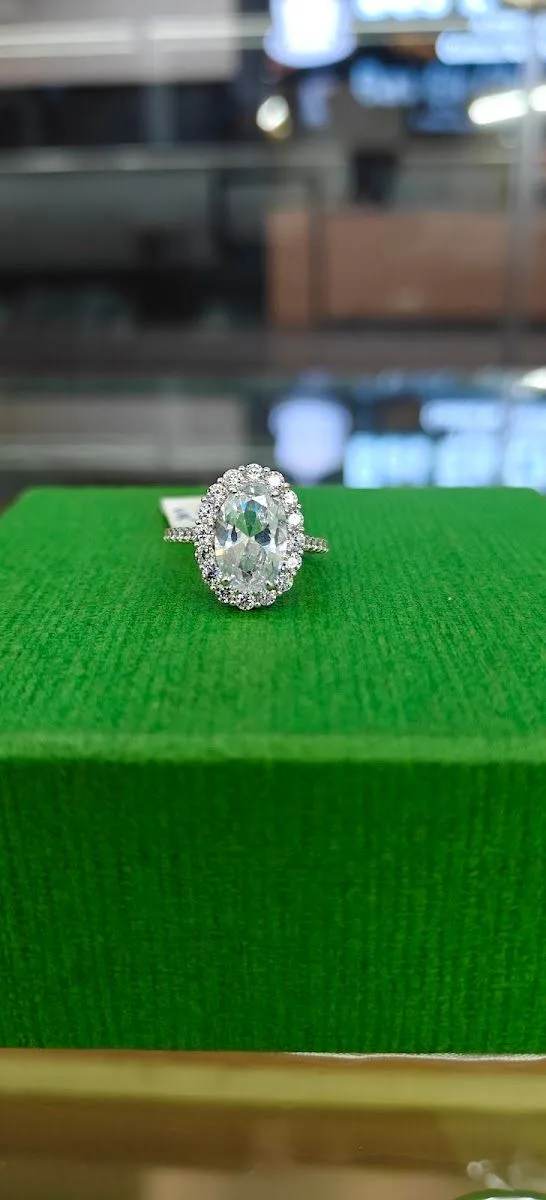 Shwetara Jewellers Greater Noida | Silver, Gold &amp; Gemstone Jewellery | Piercing &amp; Custom, Cleaning, Polish &amp; Repair Services