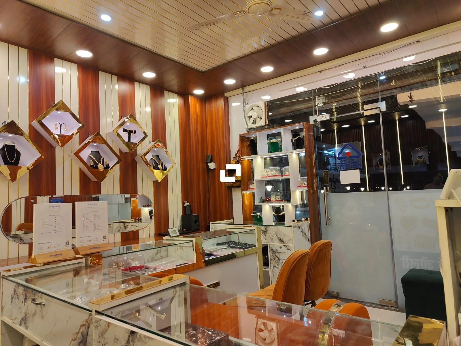 SHREENIKA JEWELLERS