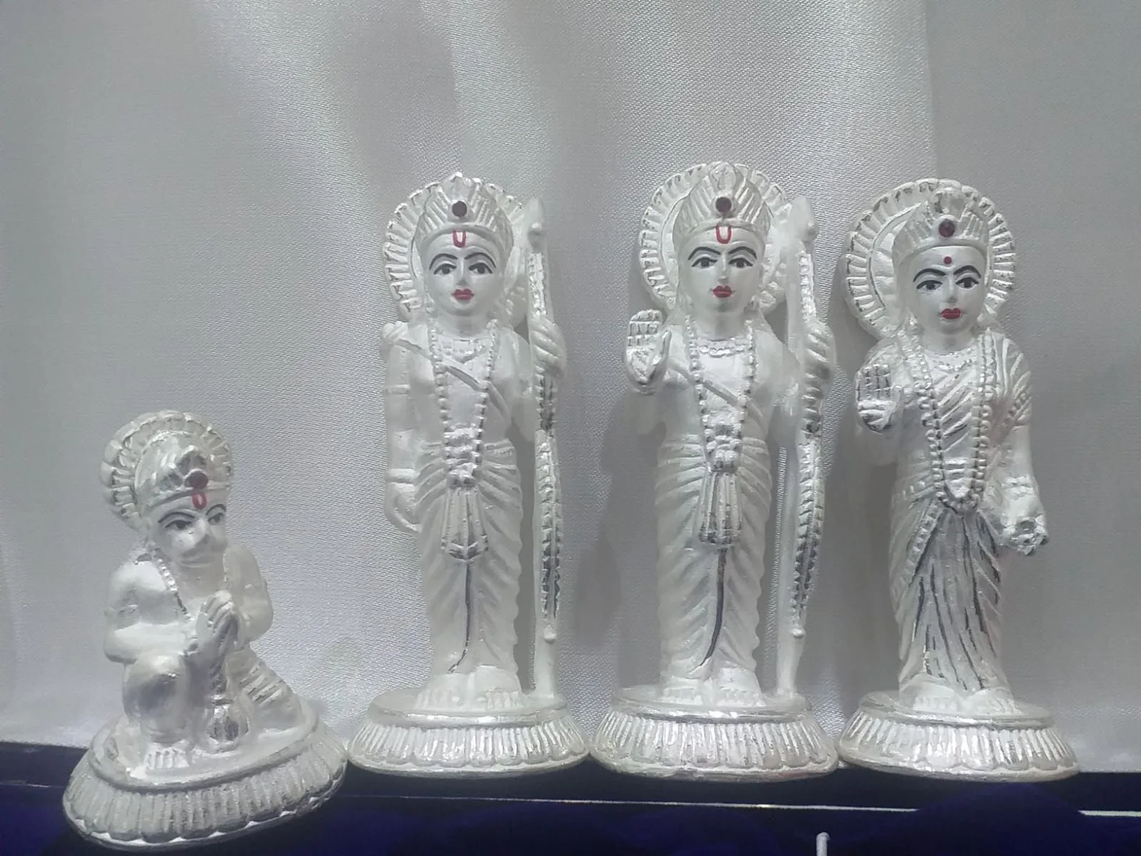 YASHMAN DIAMONDS