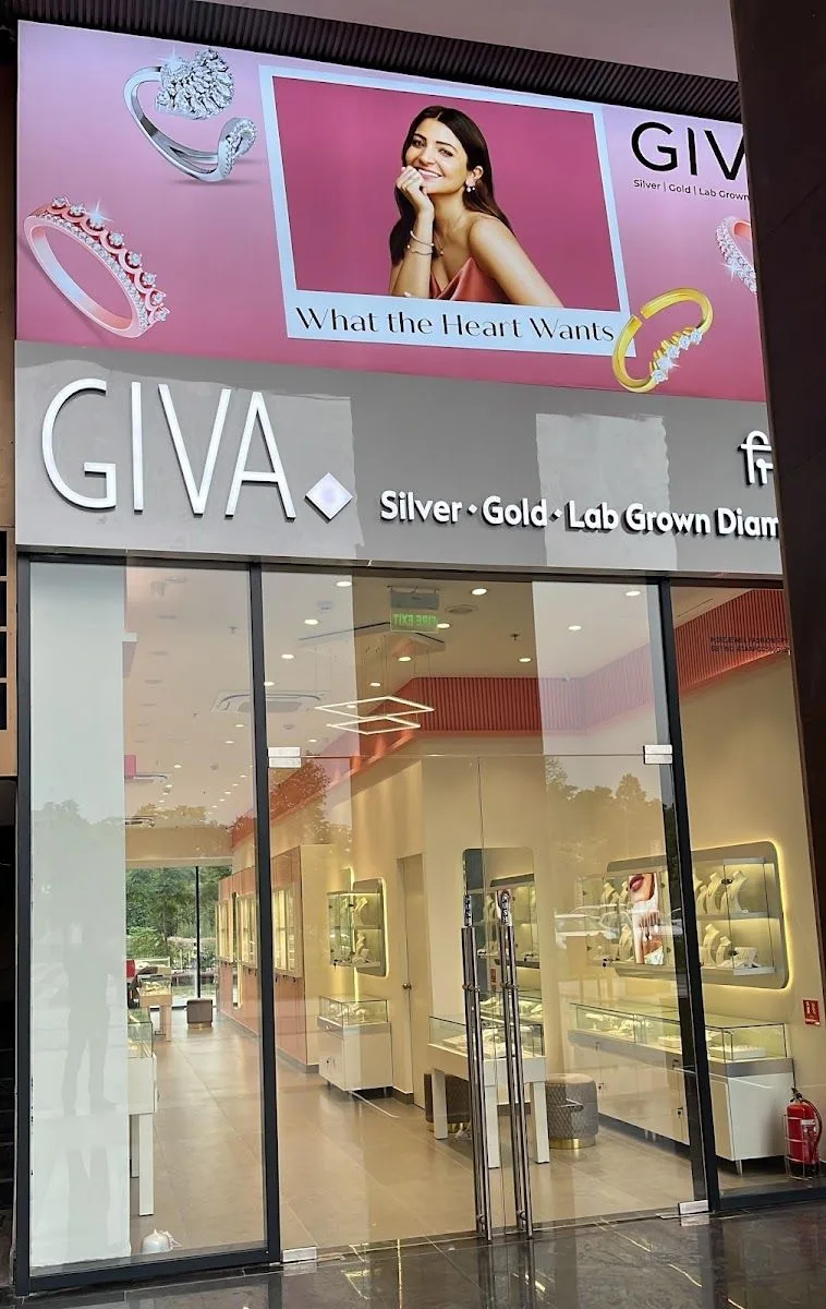GIVA Silver &amp; Gold Jewellery Store | HLP Galleria, Mohali