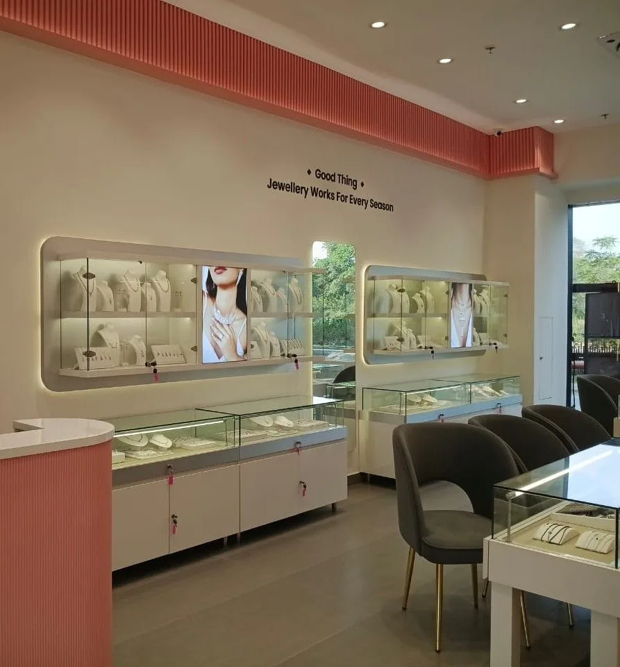 GIVA Silver &amp; Gold Jewellery Store | HLP Galleria, Mohali