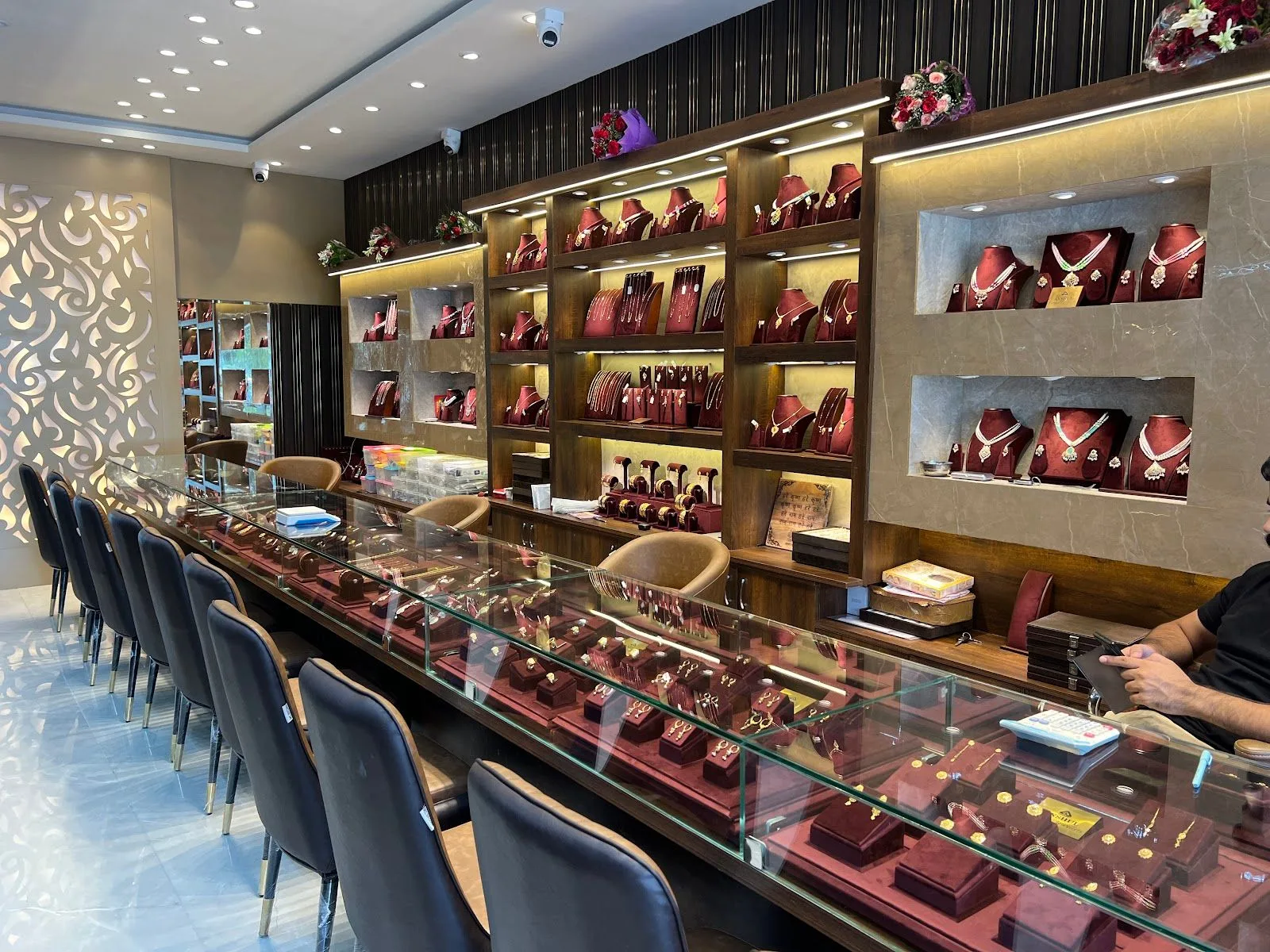 New Anshul Verma Jewellers