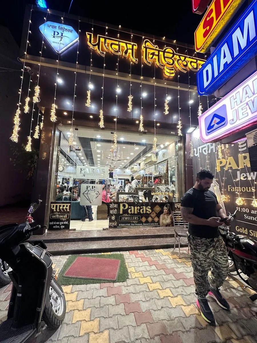Paras Jewellers