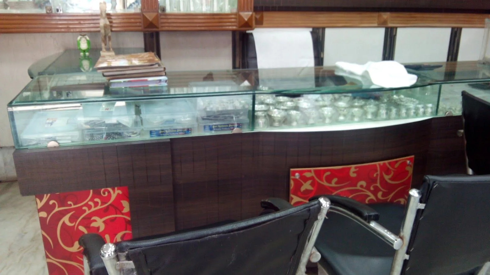 Pinka Jewellers &amp; Johri