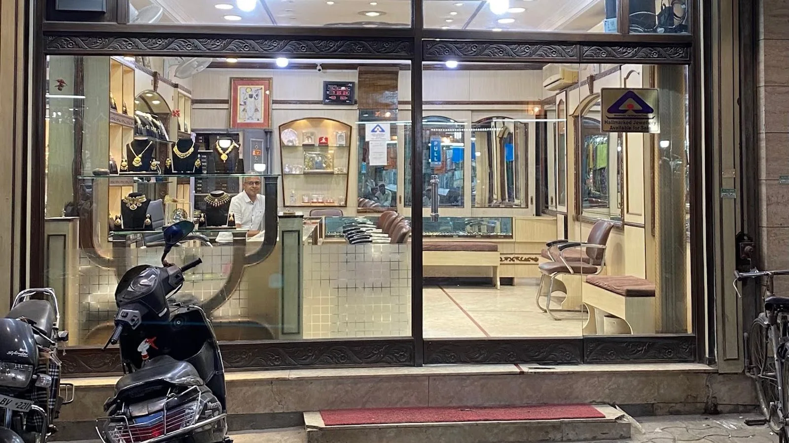 New Jamna Jewellers